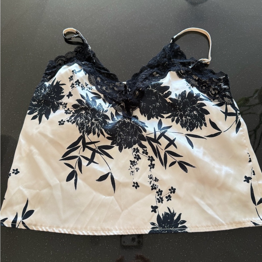 Floral Lace Trim Pajama Set